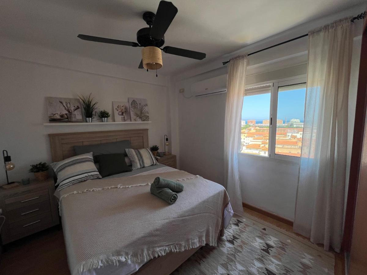 3 Bedrooms Apt With The Sea View Málaga Esterno foto