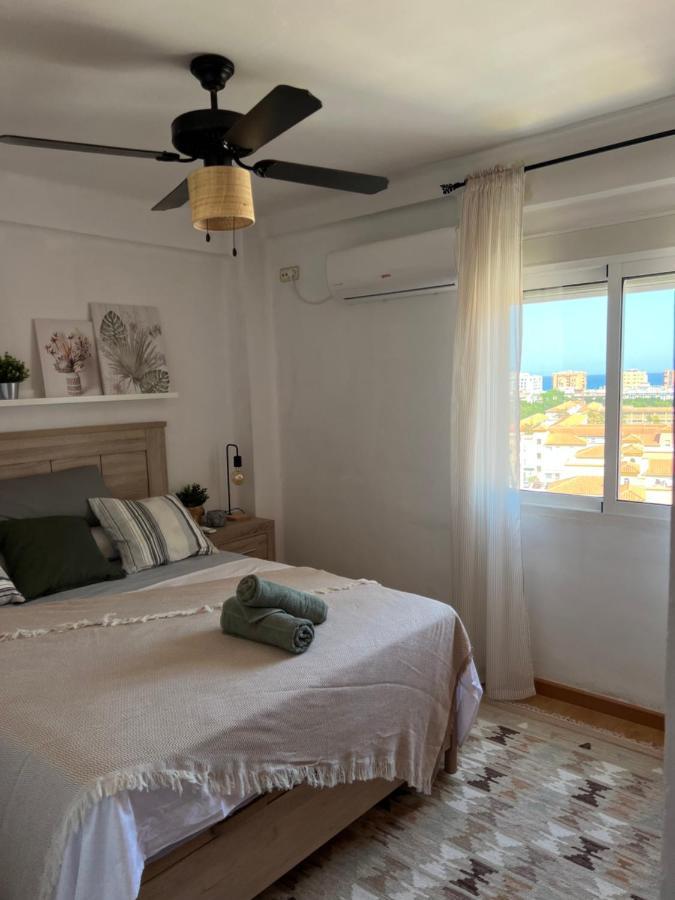 3 Bedrooms Apt With The Sea View Málaga Esterno foto